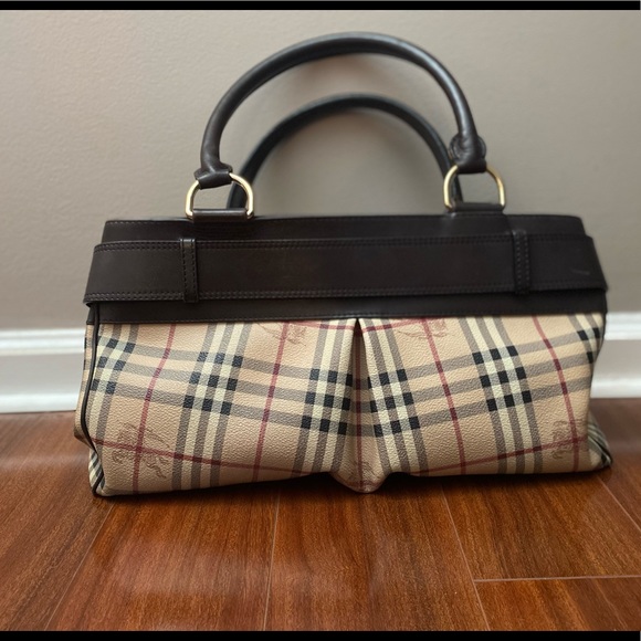 Original Burberry Handbag - Picture 3 of 10